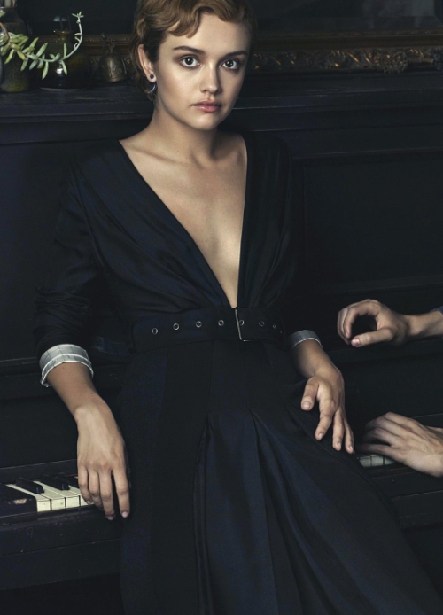 nellielcvetts:OLIVIA COOKE photographed by Alisha Goldstein for Yahoo Style, 2015.