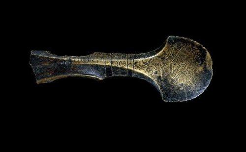 peashooter85:Bronze axe, Koban culture (The Caucasus), 11th-7th century BCfrom The British Museum