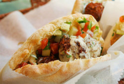 im-horngry:  Falafel - As Requested!