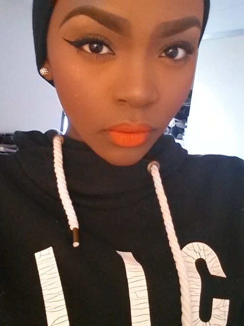 titytwochainz:  brownglucose:  thevanitymirror:  Orange is the new black…  Face beat, per usual.  nah who dis?? 