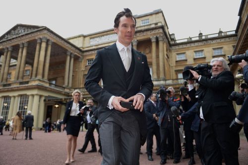 ladyt220: deareje: new tab for high res. Benedict Cumberbatch Receives the CBE Honor from Queen El