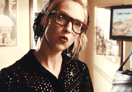 other-romantic-verbs:  Leverage Meme: Favorite Accessories 1/5 Glasses 