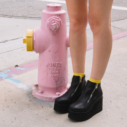 unif:  DARIA BOOTS ARE BACK 