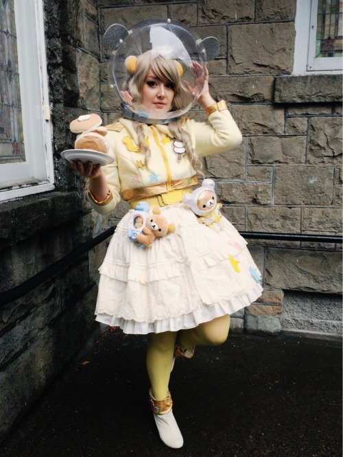 rabbit-winner: I found another photo I forgot to post from my Space Rilakkuma coord (for my comm&rsq