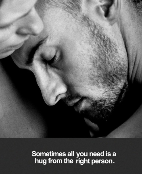 andreipratzs: Sometimes all you need is a hug from the right person.Only us.Solo nosotros.