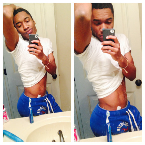 bigbootybois:  radondom:  Bum day  Bigbootybois.tumblr.com