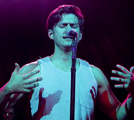hotfamousmen:    Aaron Tveit   