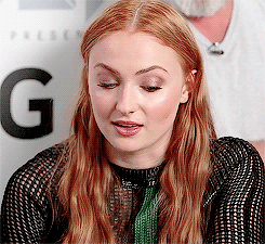 krystenrittrer-deactivated20210: Sophie Turner l Comic-Con International 2015  at the San Diego Convention Center 