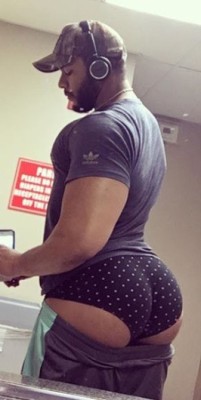 footballsweetcheeks:
