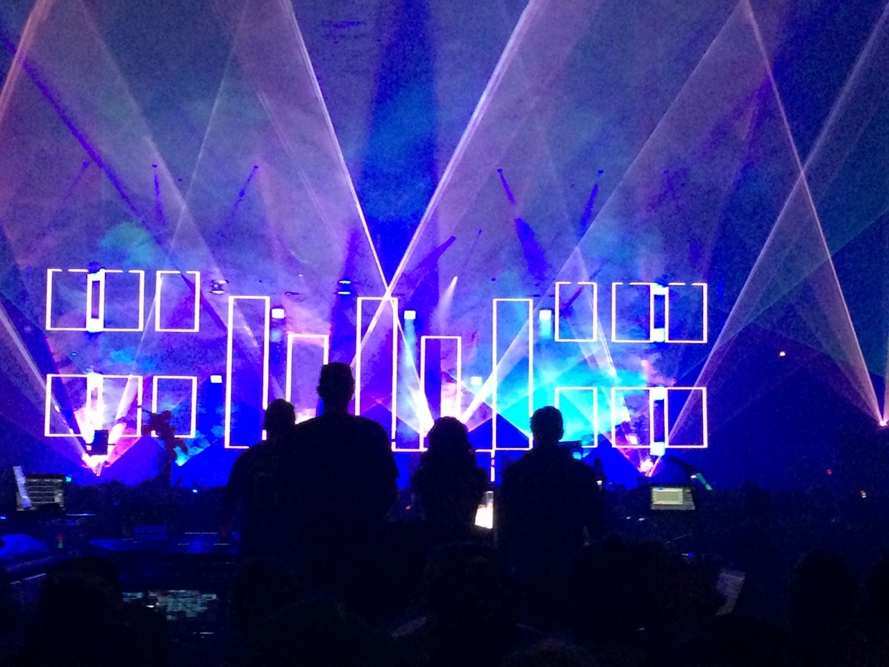 mdma-ziiing:  Basslights 2014 Hampton, VA 🎉🐼 