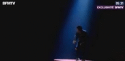 wakkakaruma:  shout out to julian doin his 5 signature dance moves   the “‘yess’ pull”  the “opening the door”   the “point towards you”  the “point to over there”  and ofc… the “serious music video stare” 