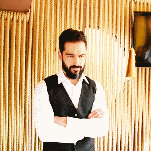somanygorgeousmen:Alfonso Herrera behind the scenes of a shoot for Open Magazine.