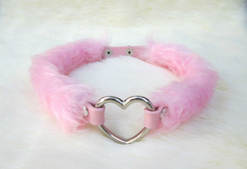 Sex okwowcool:  fluffy collars from kerenika | pictures