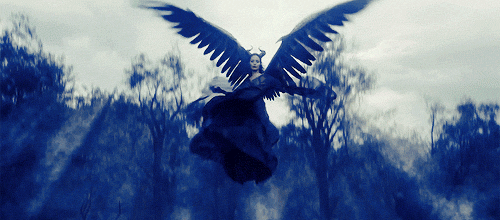 evilswan:  “All the other fairies fly. Why don’t you?” (x) 