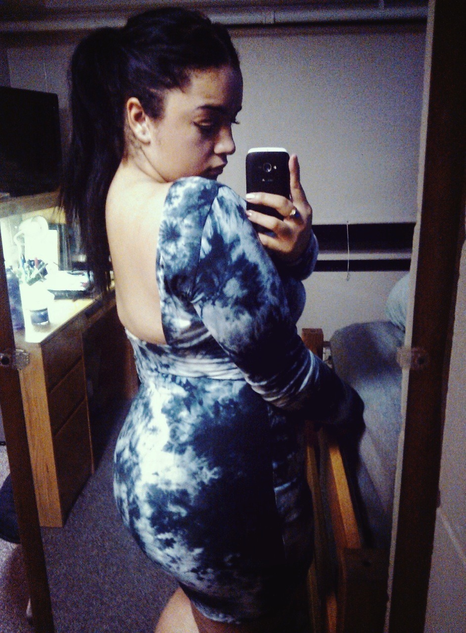 plantainthighs:  Still love my dress, but tonight was whack 🌙
