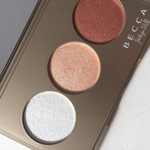 jiminsblush:foulmilk:BECCA x JACLYN HILL champagne glow palette@browngirl