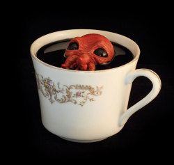apolonisaphrodisia:  Monster Teacup Found