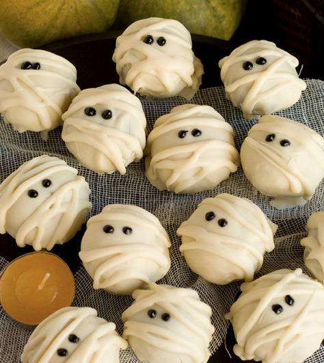 White choco truffle mummies! \(⊙｡◎)/ porn pictures