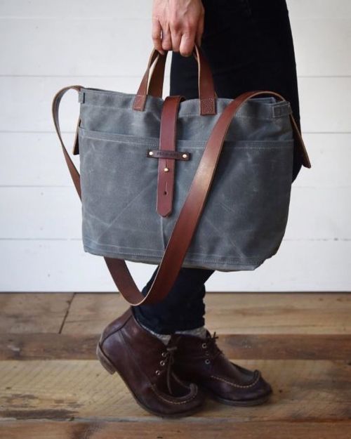 The Waxed Tote in slate by @pegandawl. #pegandawl #sistersoftheblackmoon #sotbm #waxedcanvasbag #han