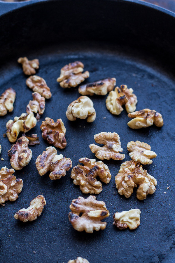 beautifulpicturesofhealthyfood:  Toasted Walnut Pesto and Caramelized Nectarine Pizza