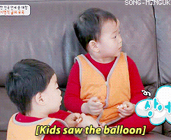 song-minguk:  I’m scared of Shark T__T 
