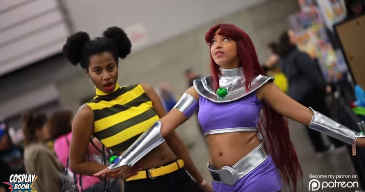 superheroesincolor:    Bumblebee and Starfire #Cosplay  by The Divinity Doll facebook / tumblr