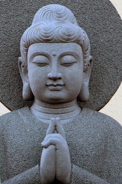 kelledia:  otherworldbuddha: Buddha by variouslyvaried