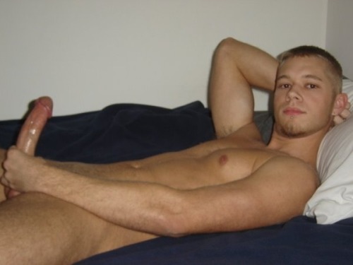 vaotter:  hotguyswithface:  Come check out my blog. Stay a while, drop you pants and take off a load, we don’t judge :)   if you like this image then please follow me at   http://hotguyswithface.tumblr.com/   If you really like the blog then how about