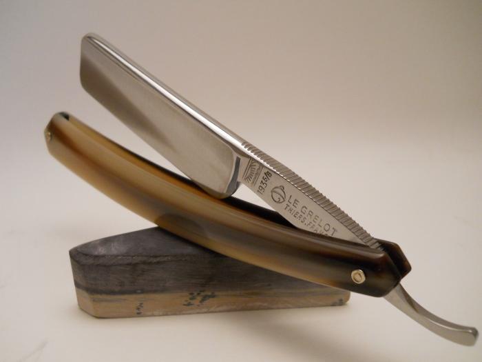 knifepics:  Straight Razor - Thiers Issard