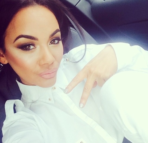 chanelxarmenian:  Instagram : _annaa.x