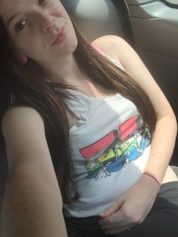 bongtokingprincess:  No make up car selfies