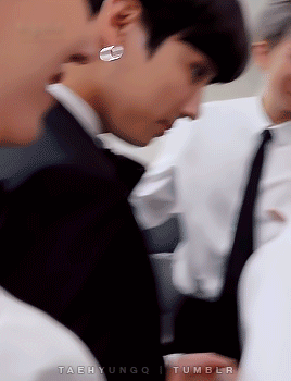 Joon Eats A Sour Berry :c