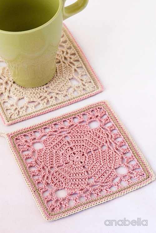 mirigurumi:Japanese Square Crochet Coasters - Free Pattern by Anabelia Handmade.