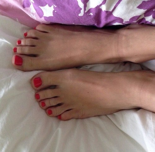 Women feet porn pictures