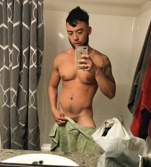 briannieh:just checked into my airBnB here adult photos