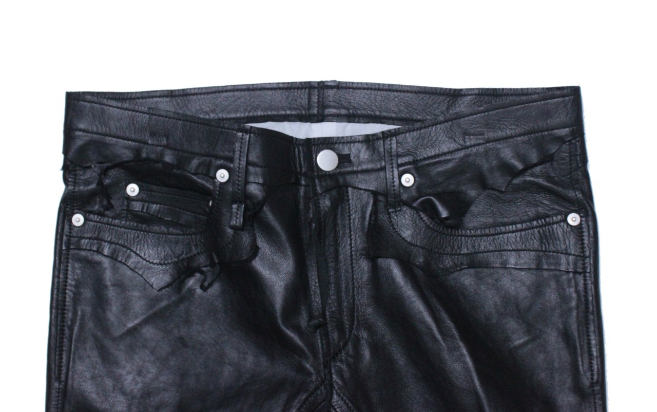 circus-e-boutique:  sp.0005aAW15rough out jean. (Lambskin.)color. black.size. 52.price.