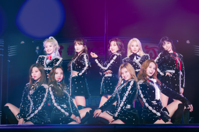 XXX coldfanbou:twice-inamillion:Tokyo Dome SurpriseSmut photo