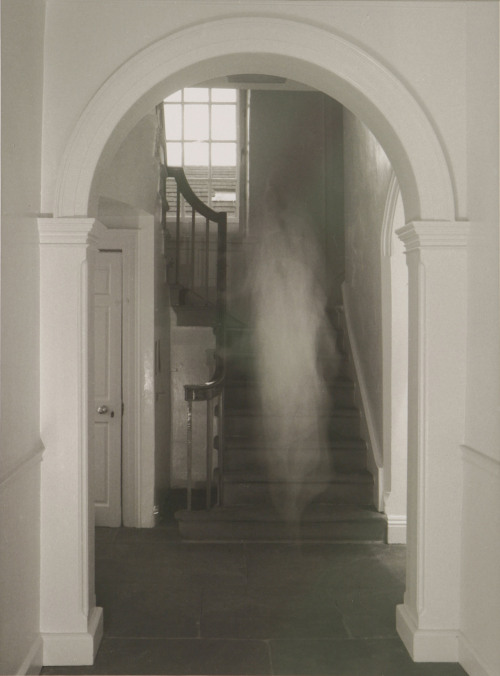 villagewytch: ‘Residual Hauntings’ by Catherine Bertola photographs of the house where t