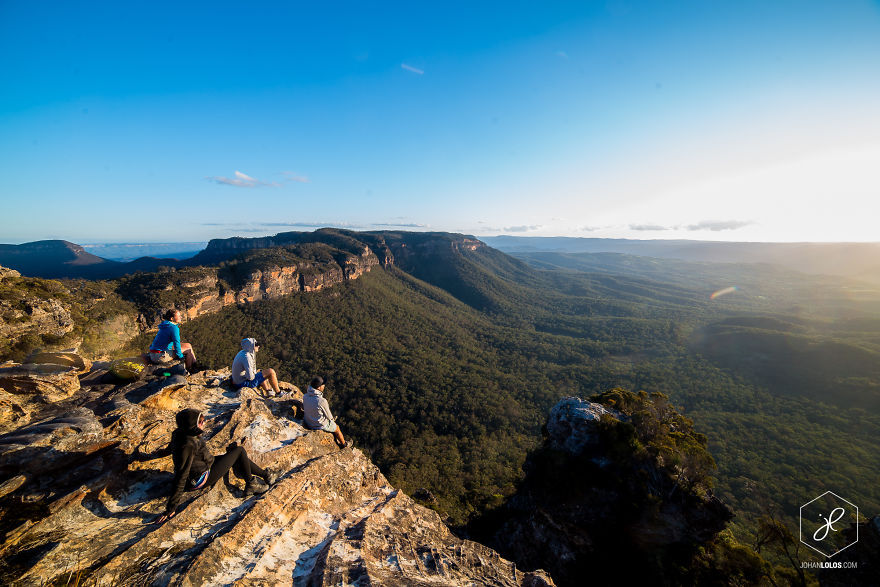 bobbycaputo:  Man Travels Thousands Of Miles Around Australia, Returns With These