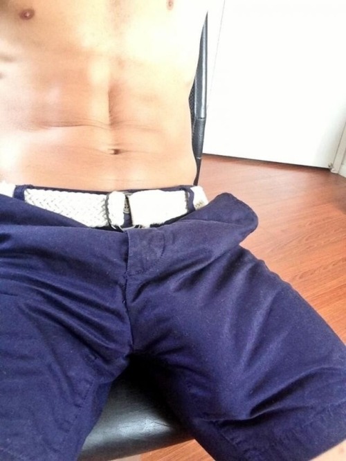 ojosasi82:  bicandude:  I’d like to unwrap this whopper.  Damn!