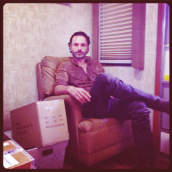 thewalkingdeadddd:  Uhhh… How much I love looking at Normans instagram. :)