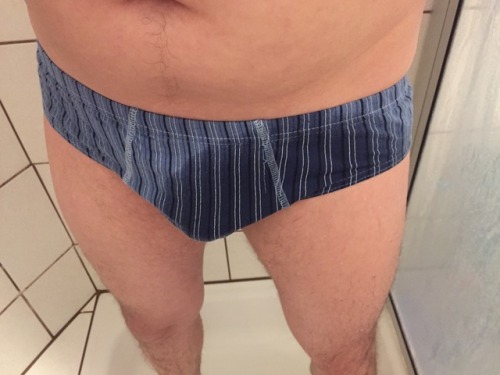 wetdude792:peed my cheap briefs