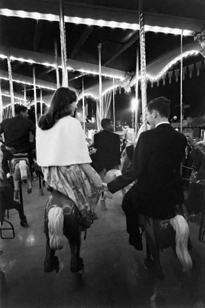 lifewithjaena:  uaetcoc:  All Night Prom at Disneyland, 1961 - Photographed by Ralph Crane. One of m