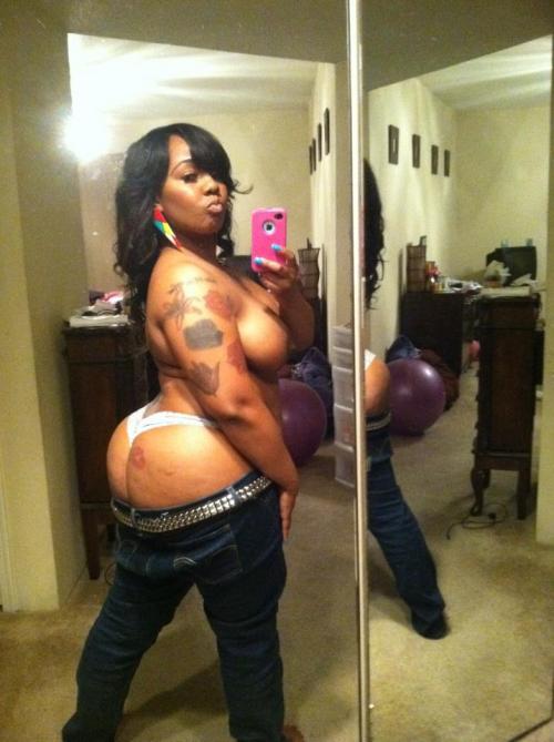 spkrboxxxisblackdynomite:  the thickness factor here is INSANE!!!
