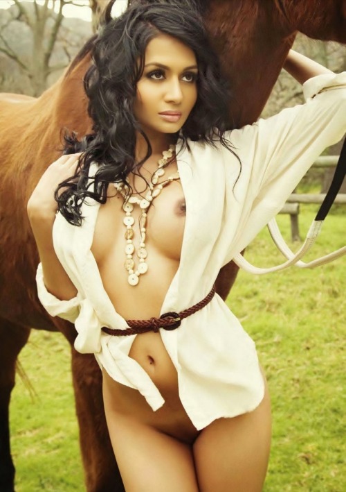 baudasgatas:  baudasgatas:  Marissa Christopher. 
