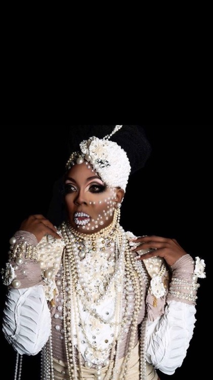 Bebe Zahara Benet lockscreensPlease like or reblog if you use and don’t steal xo