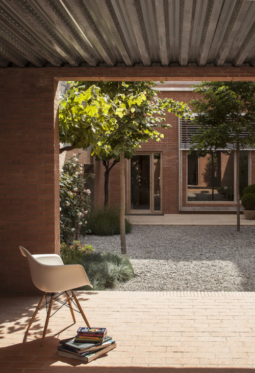 archatlas: House 1014 H Arquitectes