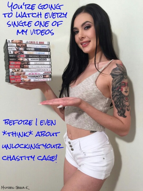 eraobsequium:  mistress-jenna-k:  Marley Brinx!  got popcorn? 