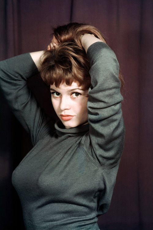 nevver:  Waiting for Bardot