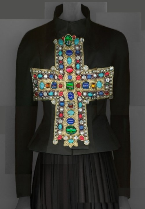 Details from “Heavenly Bodies: Fashion and the Catholic Imagination” MET Museum Exhibition including